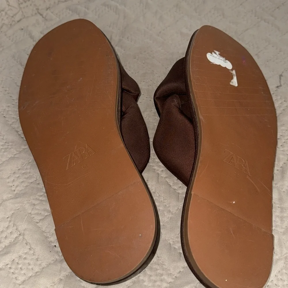 #70 Zara Brown Quilted Slip On Sandals Size 8 (38) - Picture 4 of 4